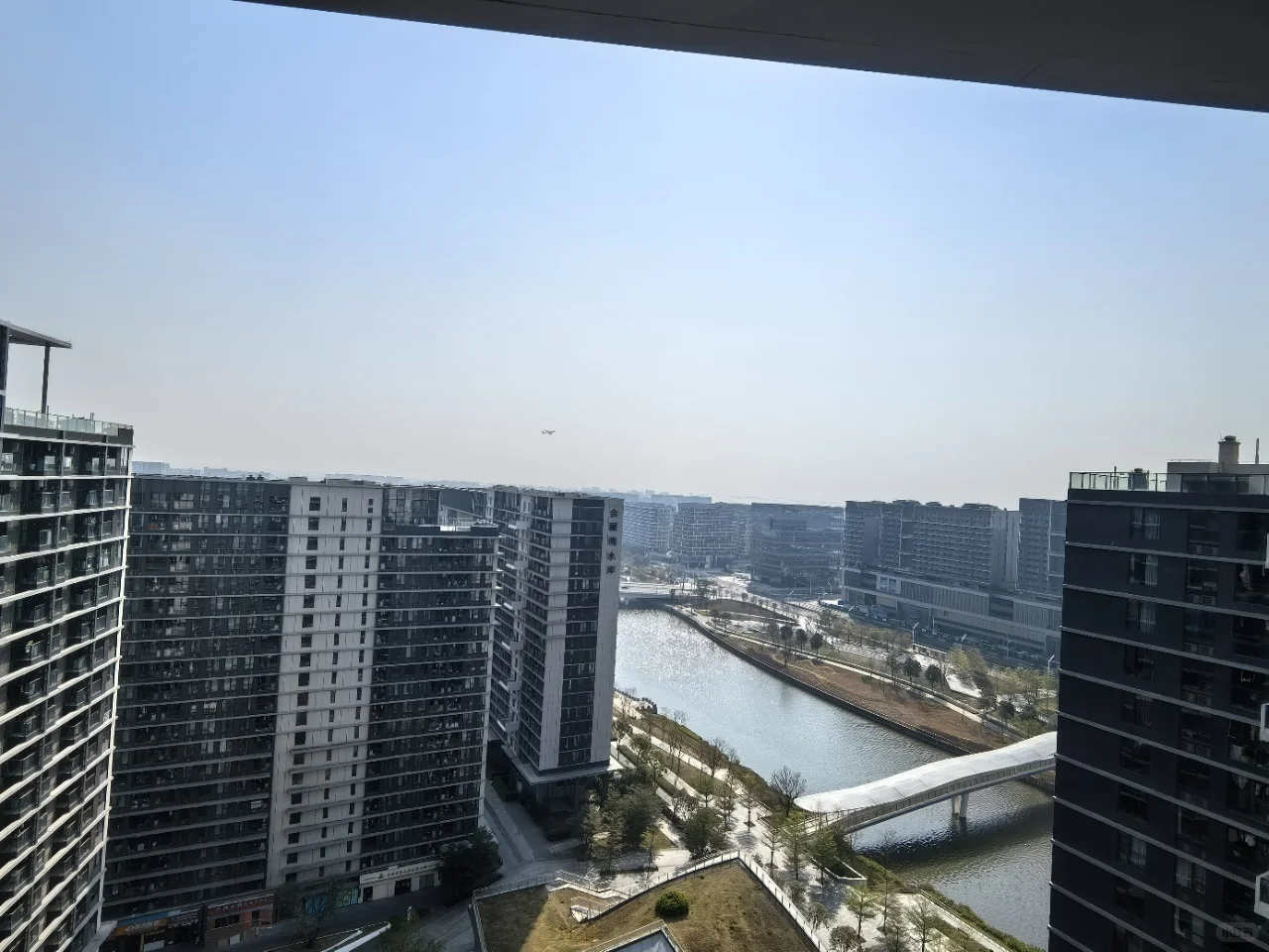 深圳福永会展湾水岸超绝房间！个人转租！