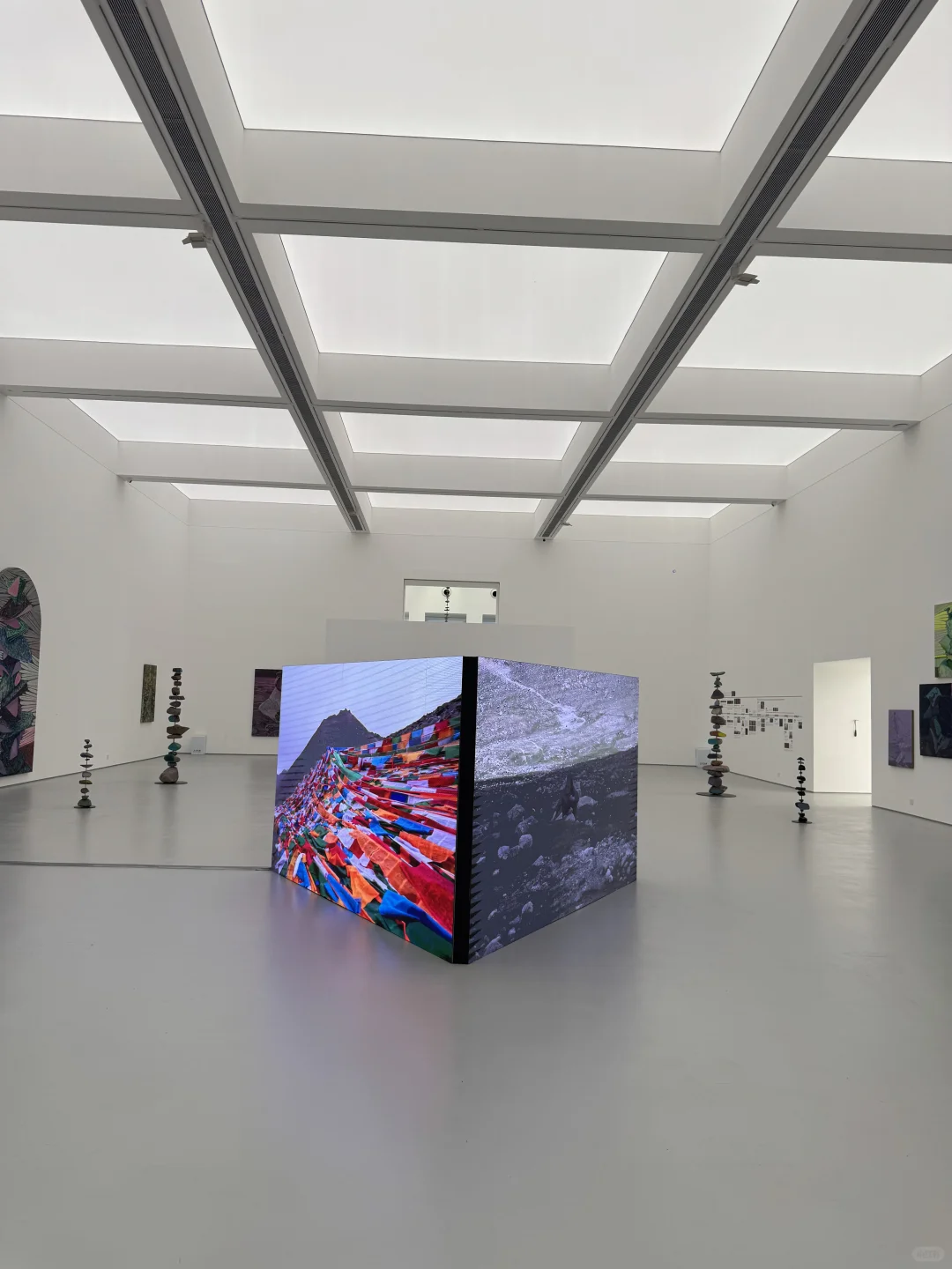 798免费画展：项链 ? | 喜欢极度绚烂的色彩