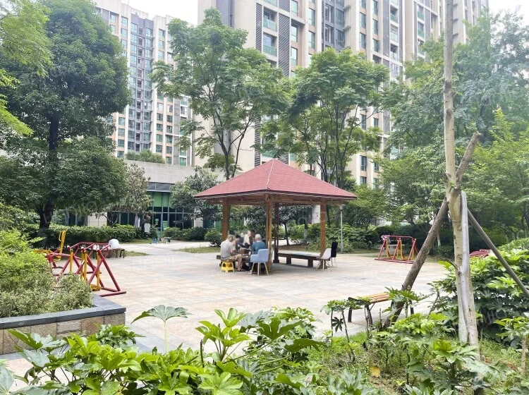 贵阳会展城B8朝南好视野二居室房东直租