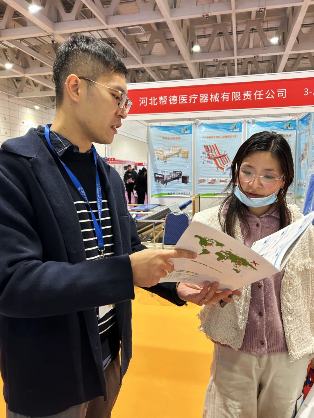 百生医疗参展第52届山东医博会