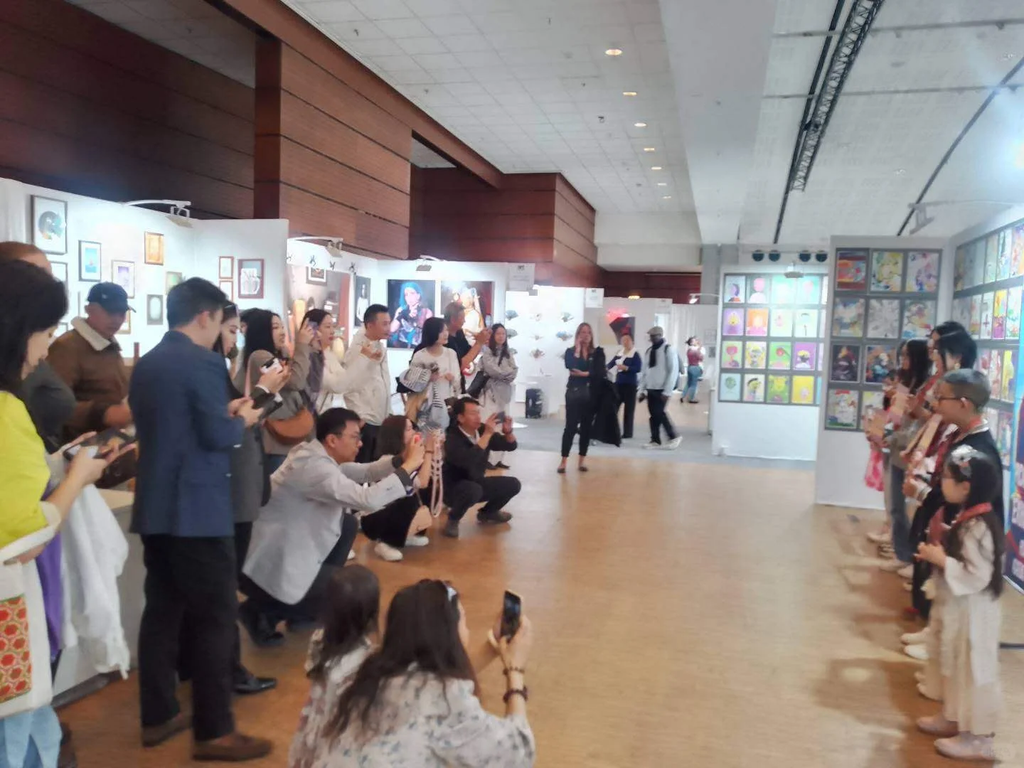 卢浮宫国际艺术博览会画展