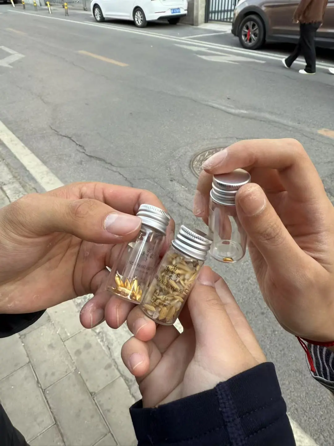 吓人！有人淘到了7颗金米≈2400RMB