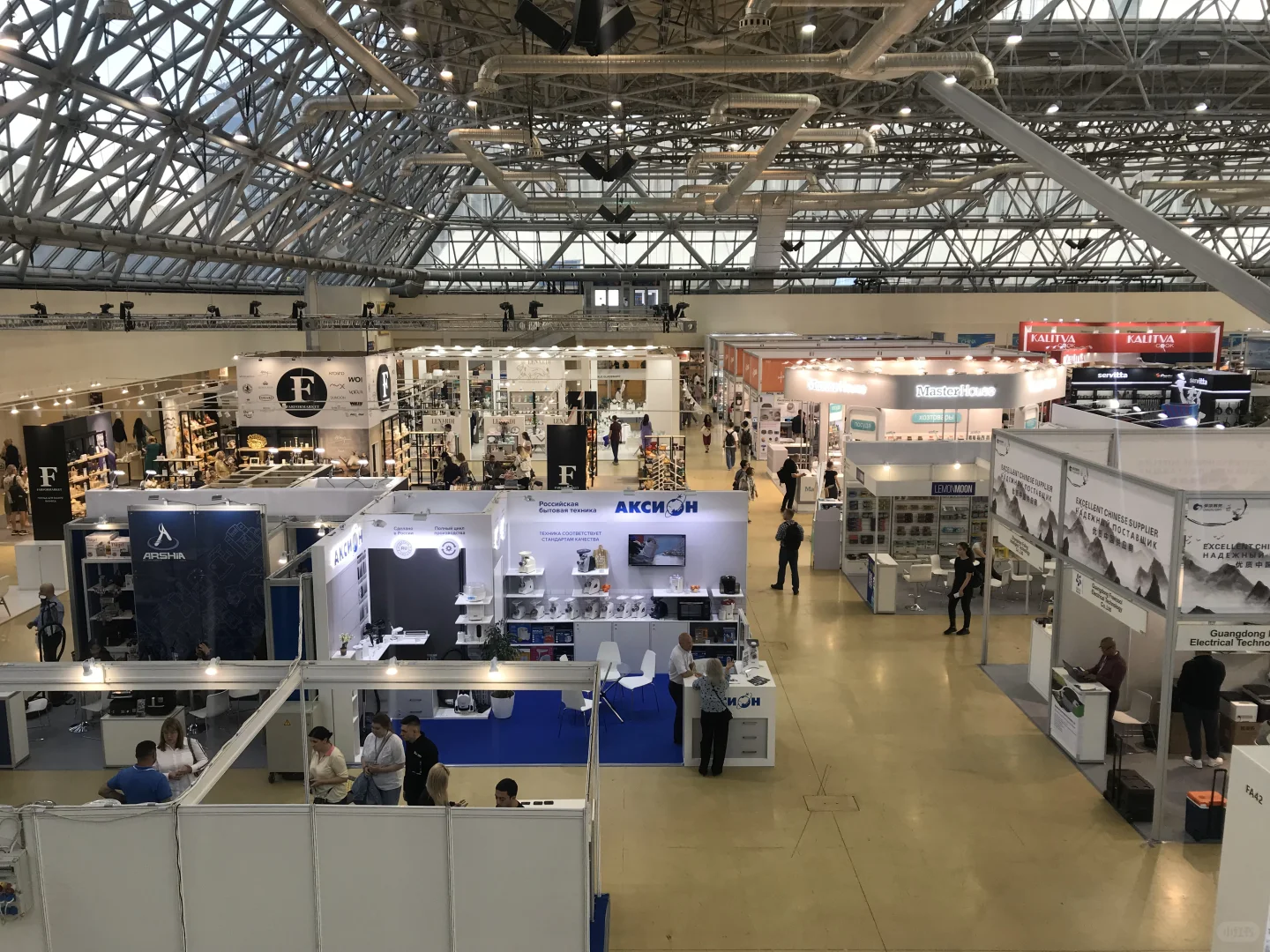 想问一下大家国外参展觉得好吗？