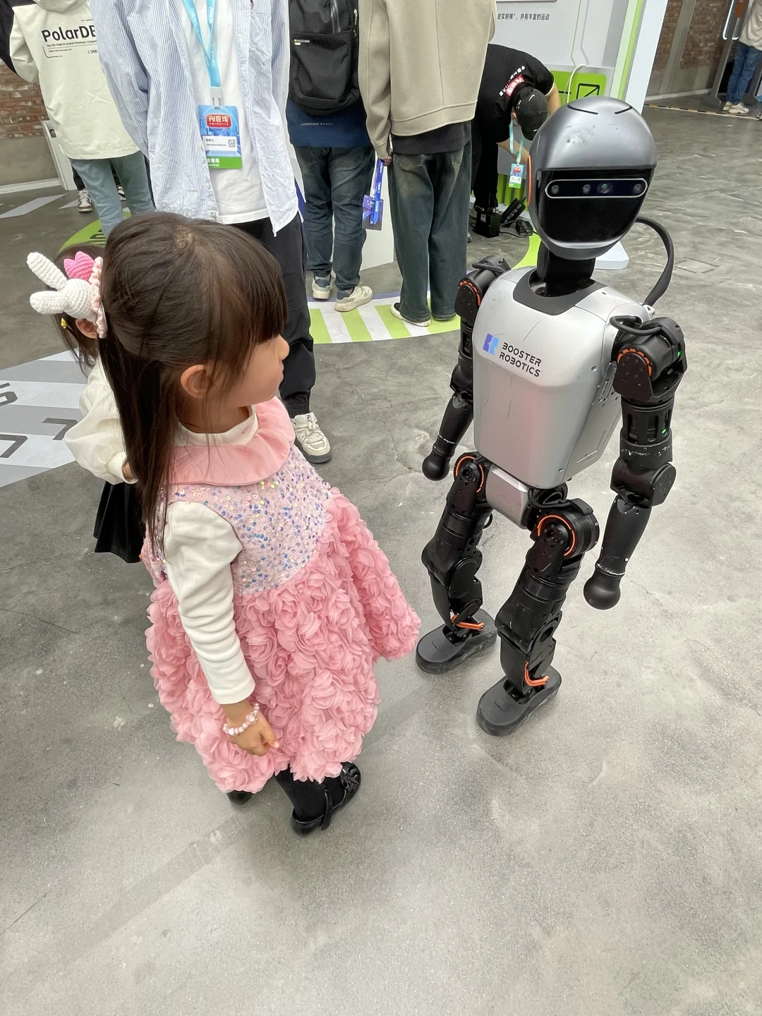 免费溜娃19|限时免费AI展‼️机器人随便撸?!