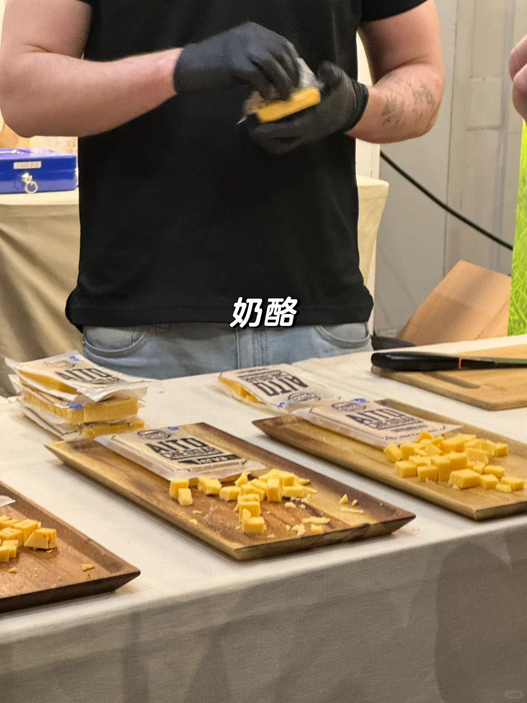 周末去赫尔辛基会展中心疯狂试吃?