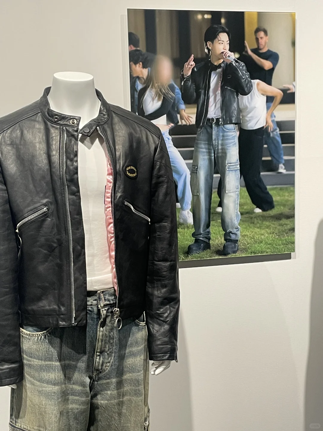 田柾国纽约展会「GOLDEN: The Moments」