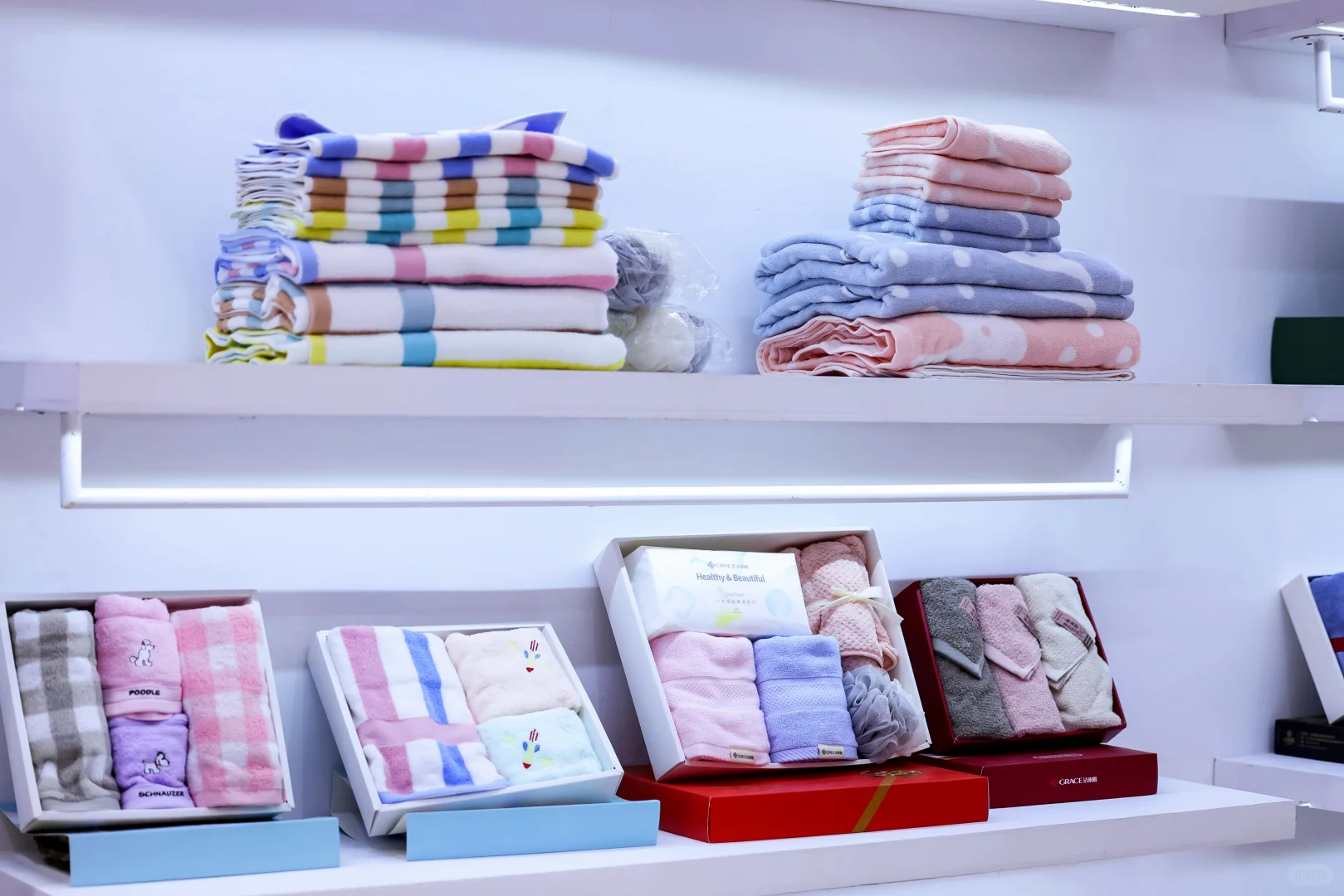 看展还能学搭配⁉️神仙展位藏不住了