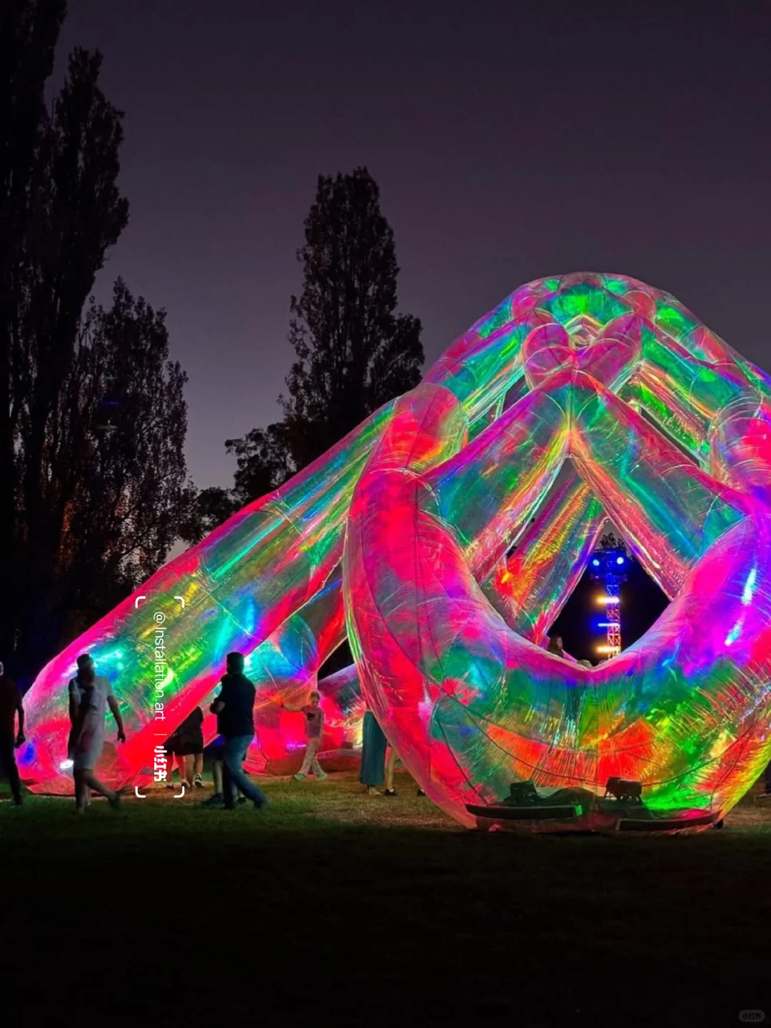 感受艺术气息，看不懂的也许就是艺术吧?