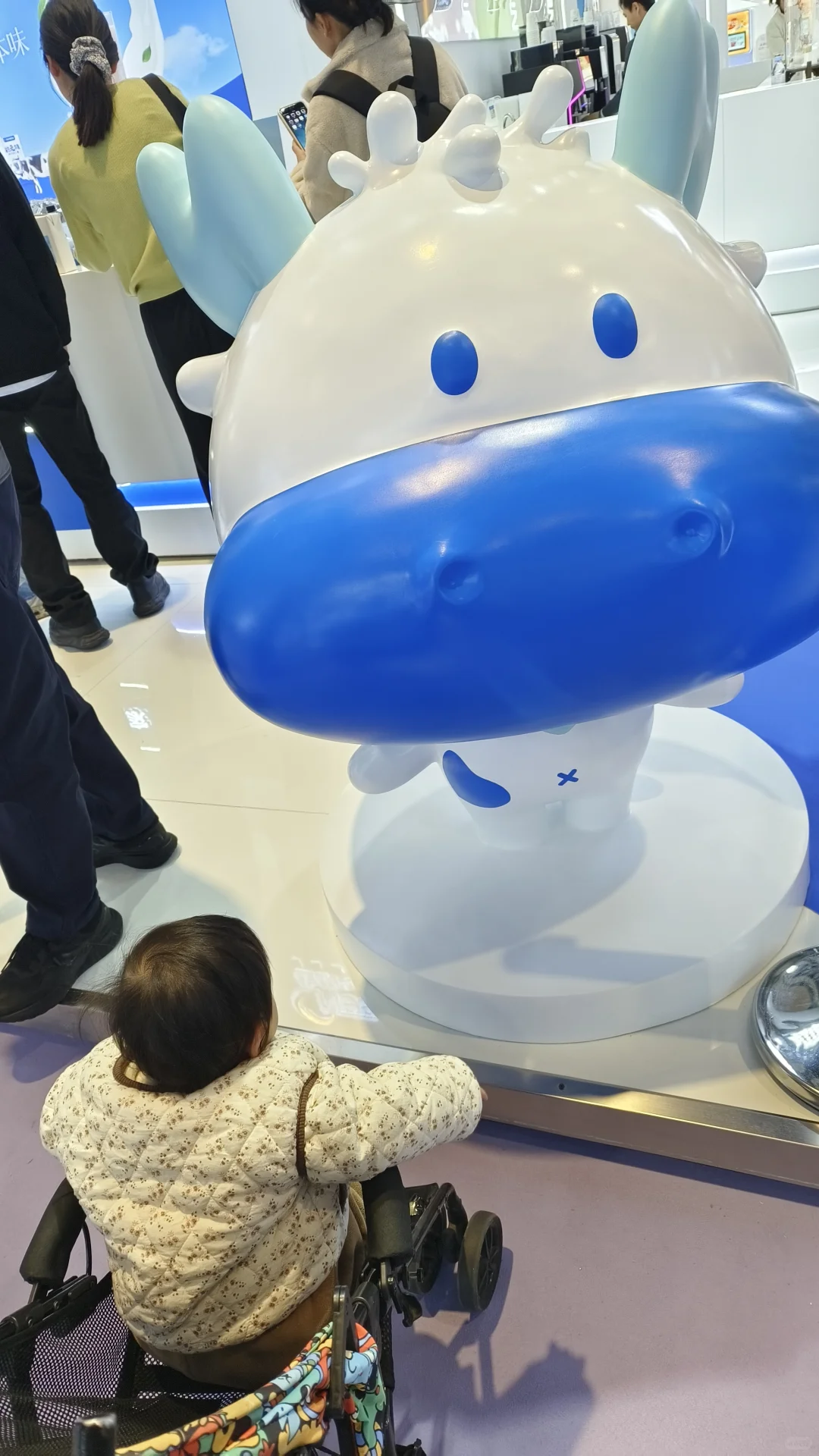 逛展的一天，冰淇淋管饱