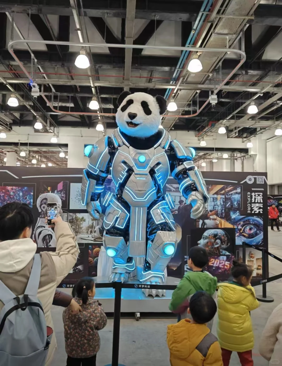 ?探访2025环梦AI科技展，近距离接触未来