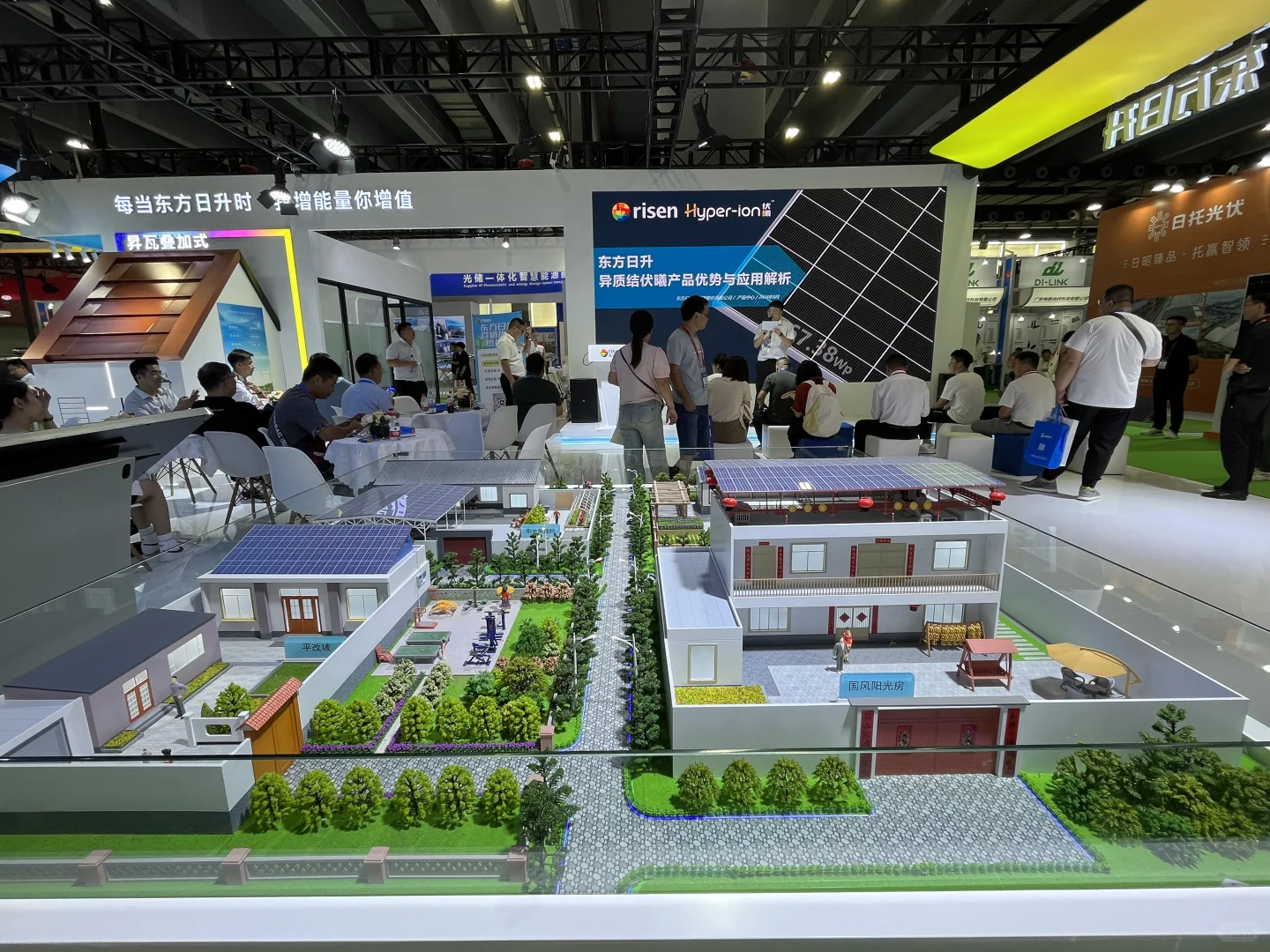 光伏人必看!2025全球光储顶流展会盛典