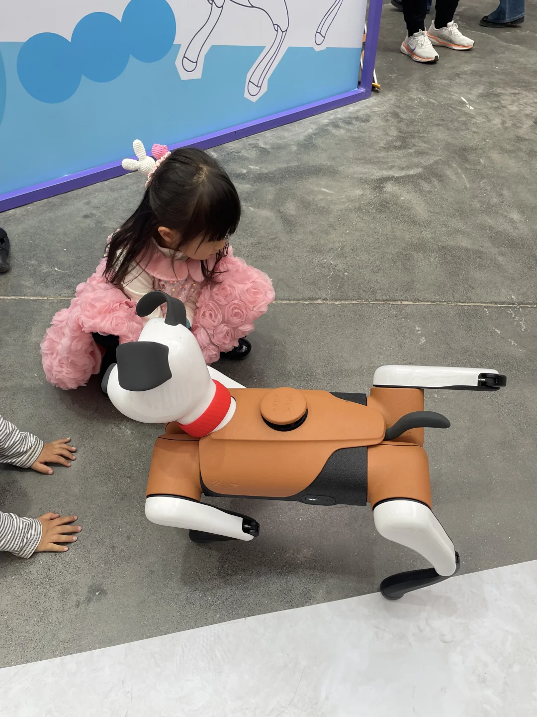 免费溜娃19|限时免费AI展‼️机器人随便撸?!