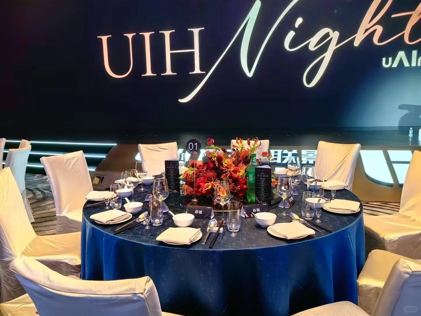 会展花艺布置-商务花艺设计-美陈还原落地