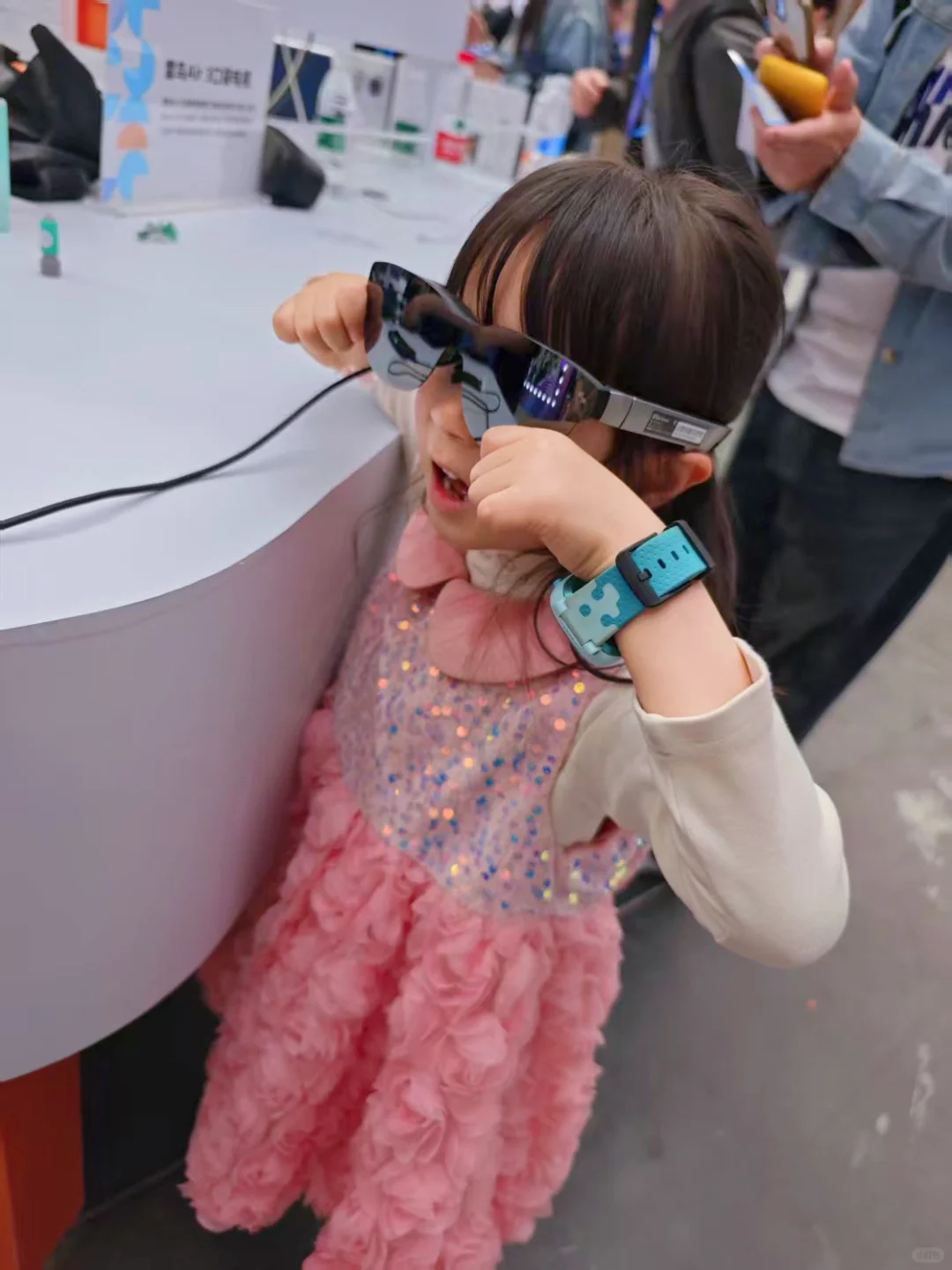 免费溜娃19|限时免费AI展‼️机器人随便撸?!