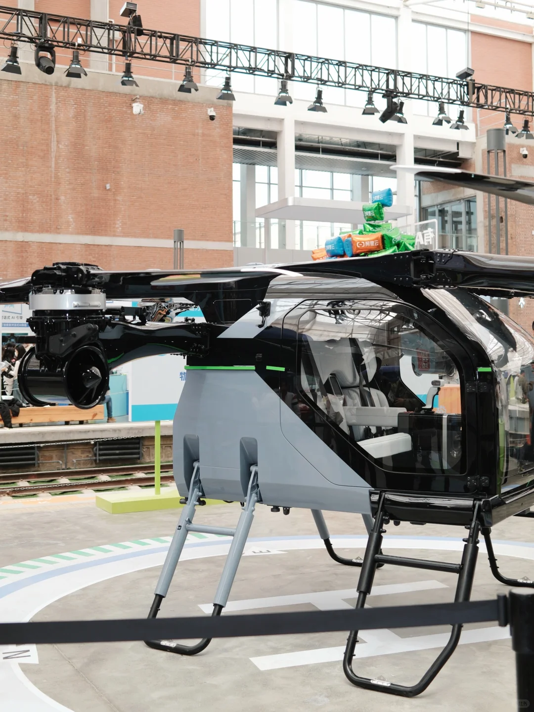 北京AI首展看到了！太酷了！