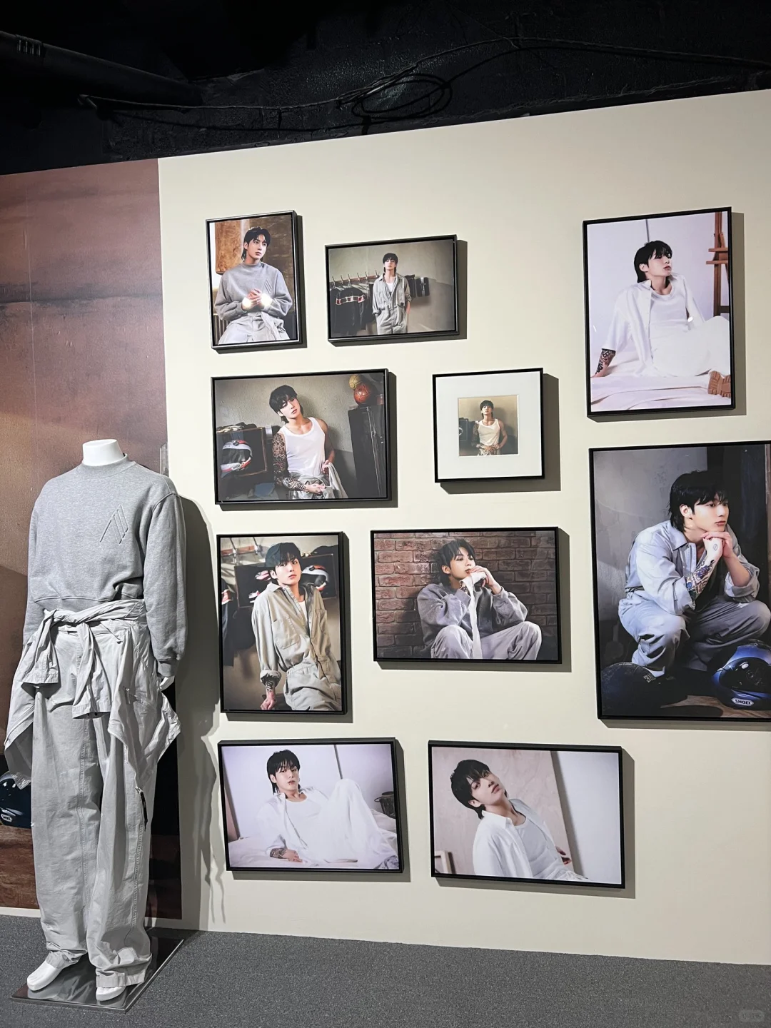 下雨天看柾国的展会是一件很享受的事情~