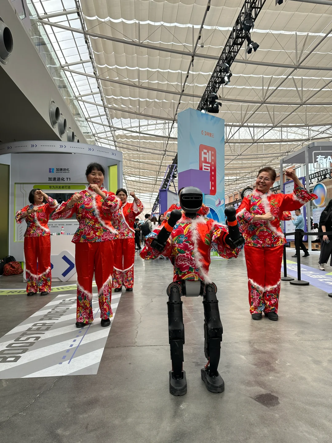 北京AI首展看到了！太酷了！