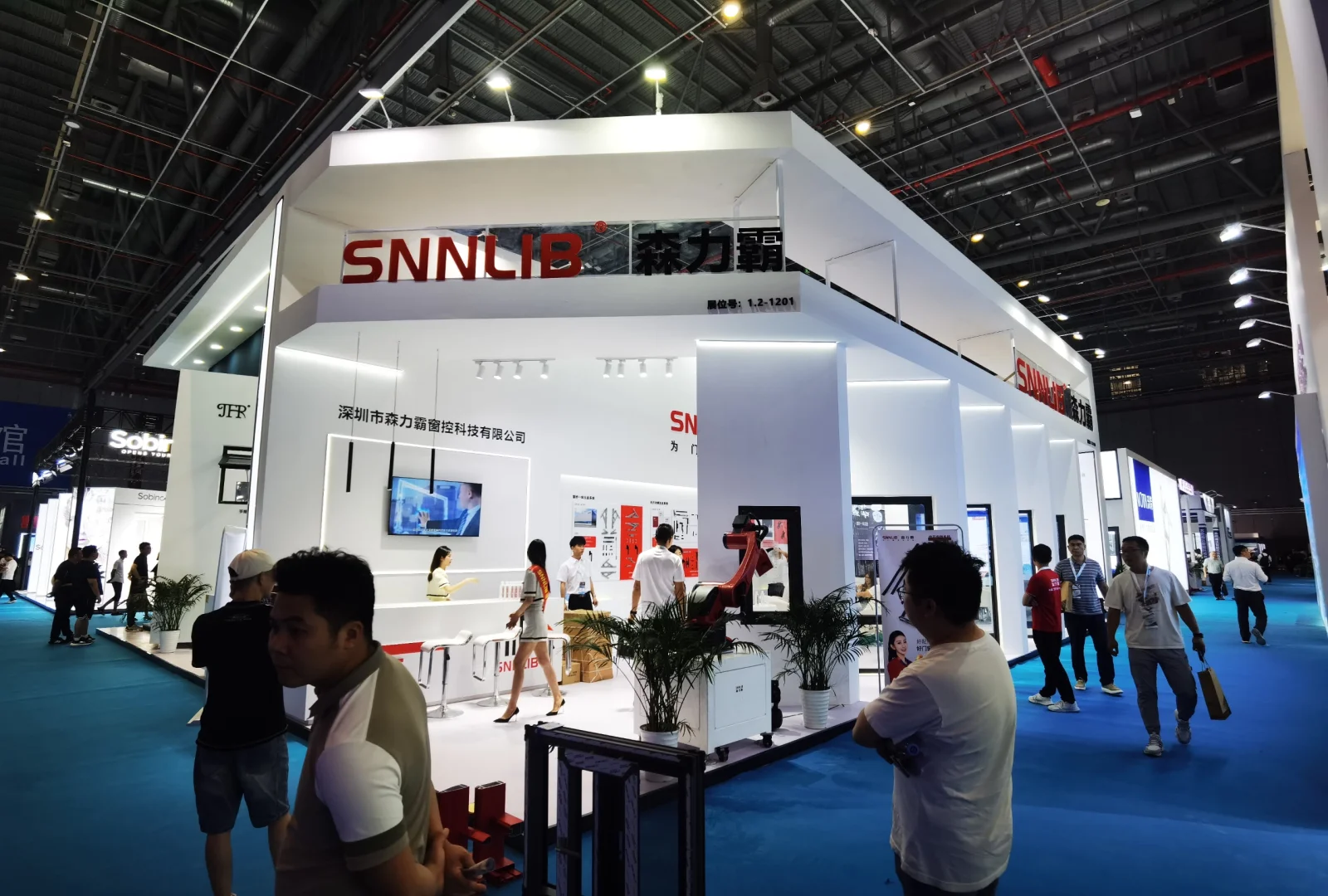 2023FBC上海门窗幕墙展施工搭建