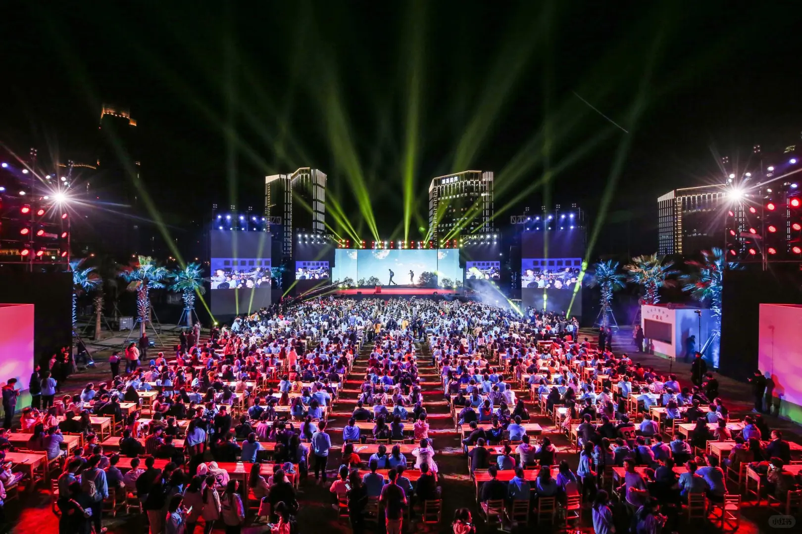 邯郸充场排队会议展会充场临时演员扮演父母