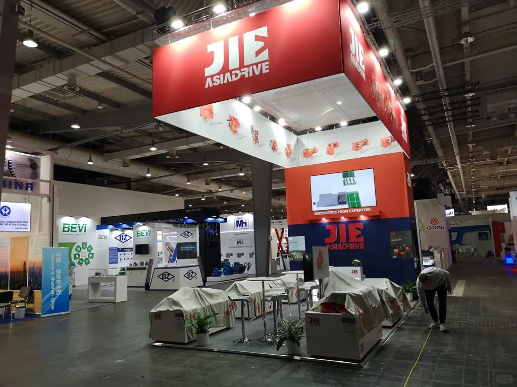 宽创国际-杰牌控股展会搭建商