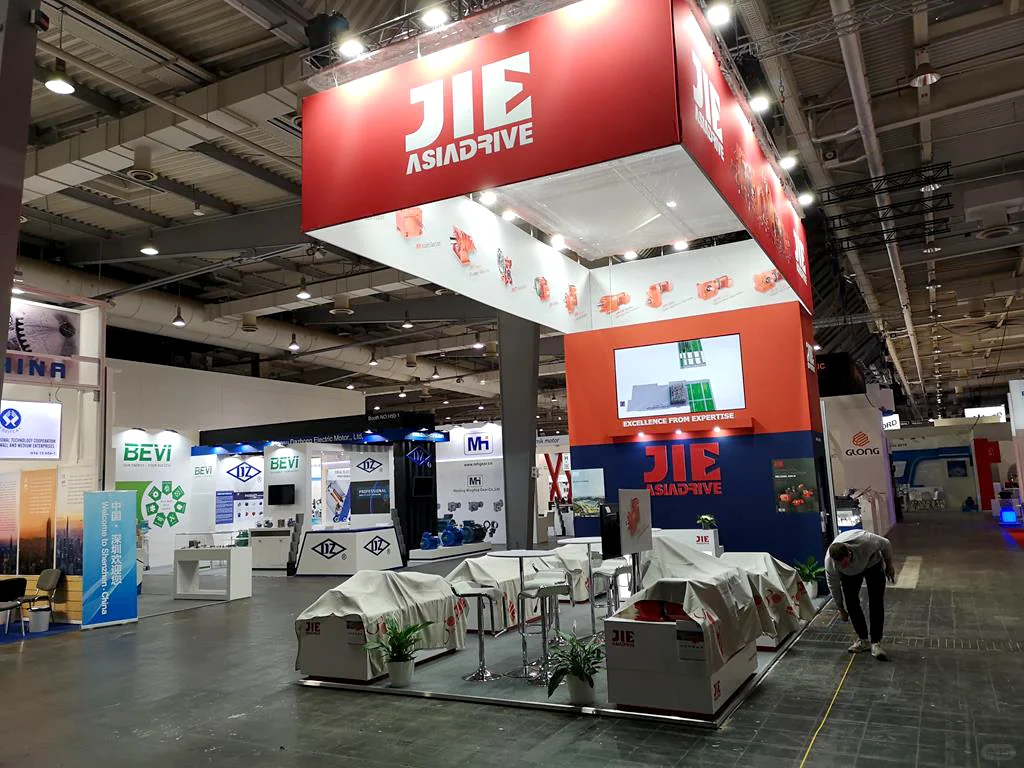 宽创国际-杰牌控股展会搭建商