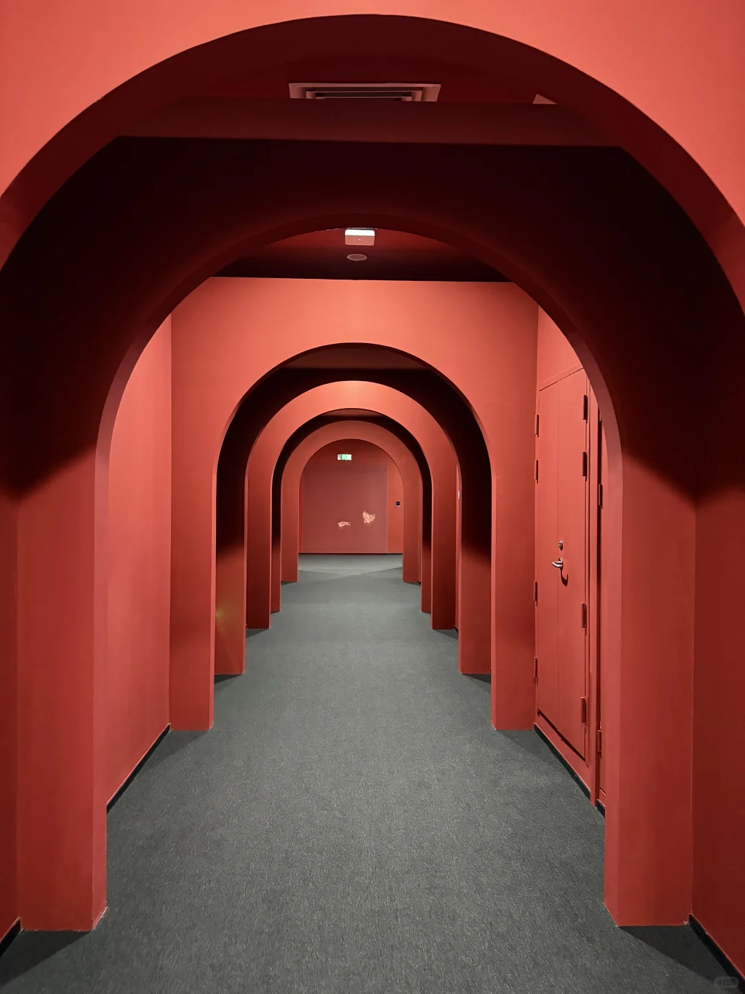 在数字与艺术的边界漫游?