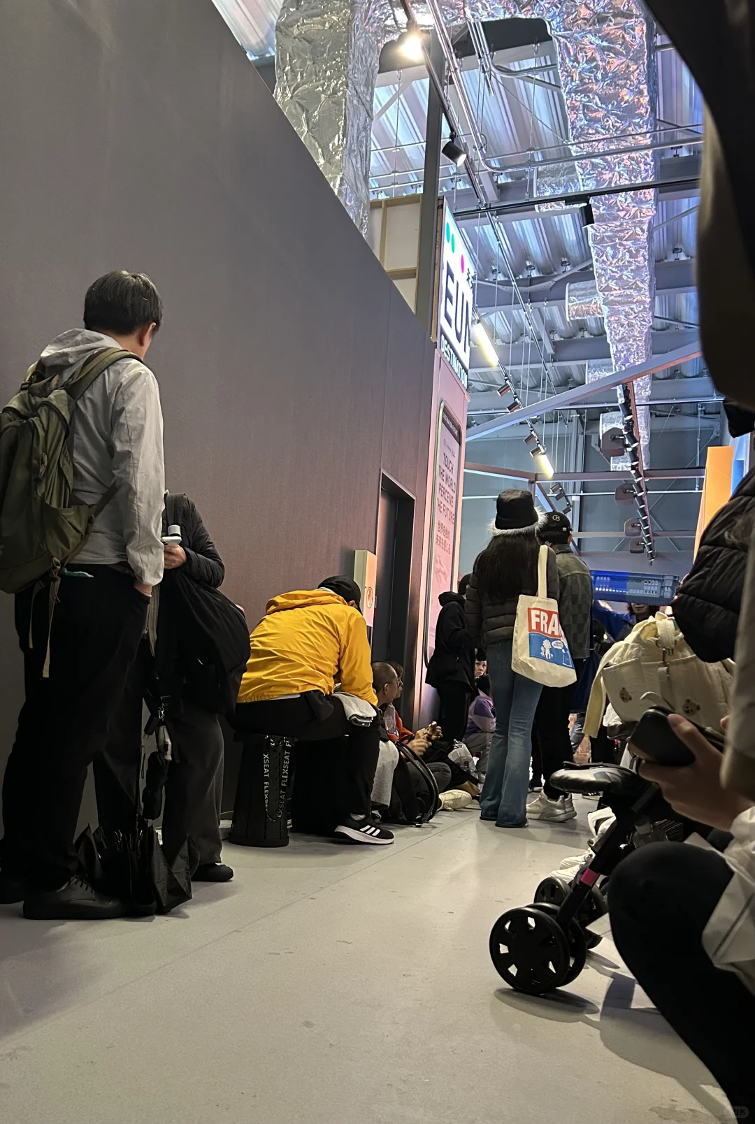 日本世博会第一天 还没进场的快逃！！??️