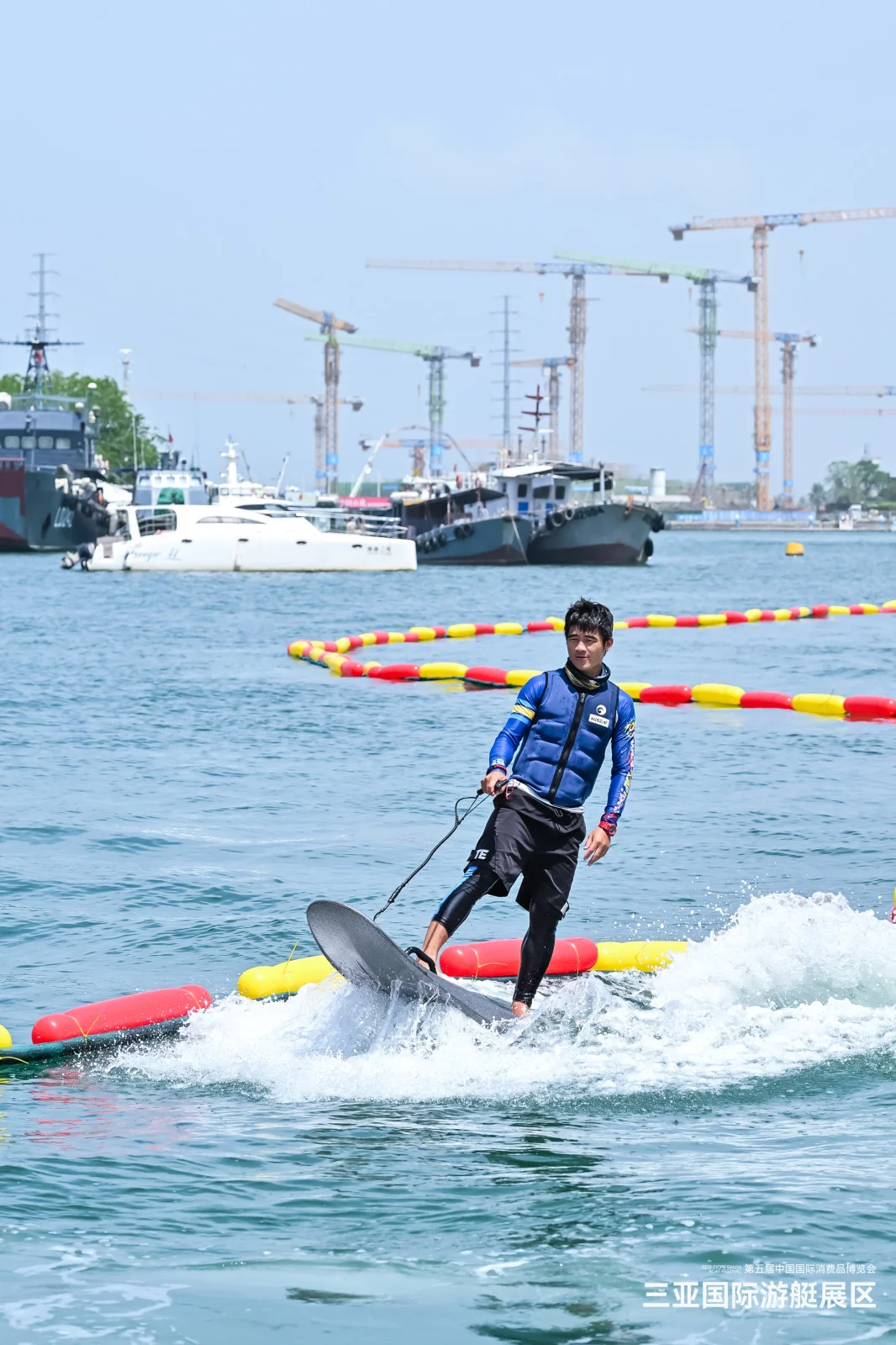 第五届中国消费品博览会·三亚国际游艇展区