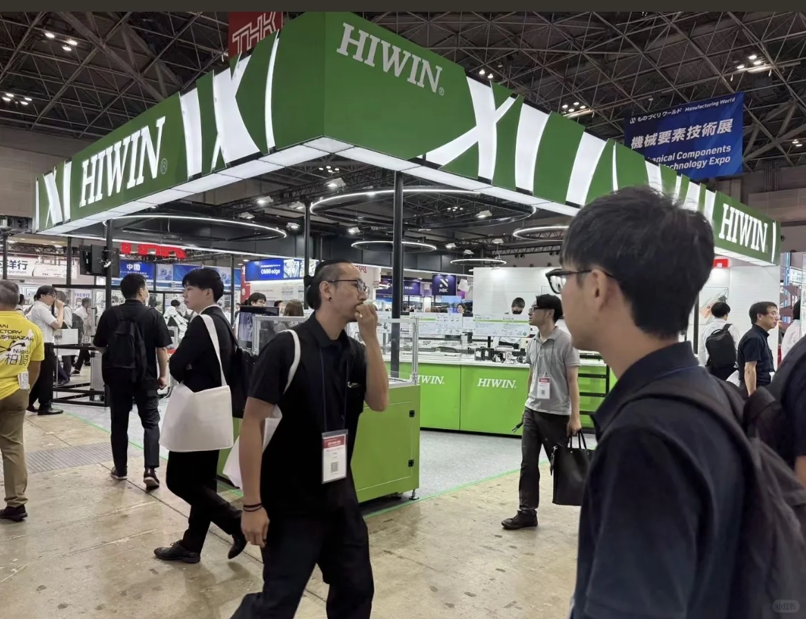 忙碌的东京展会 ?‍??‍?累。