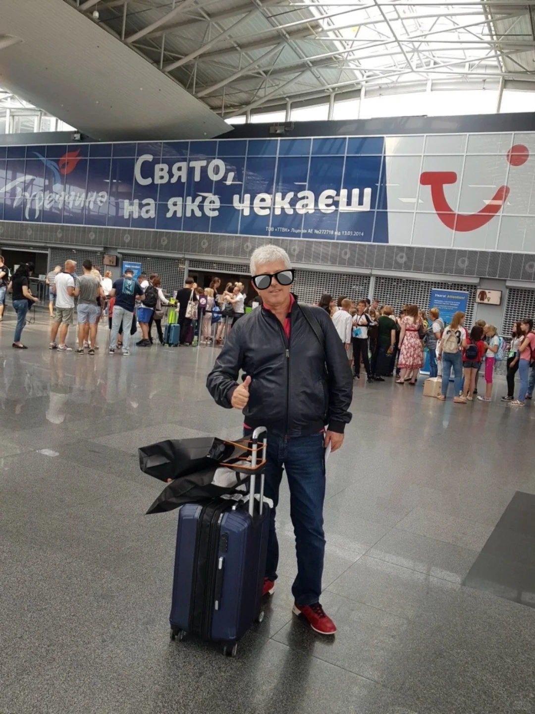 带的新人不会跟进展会客户，真崩溃了