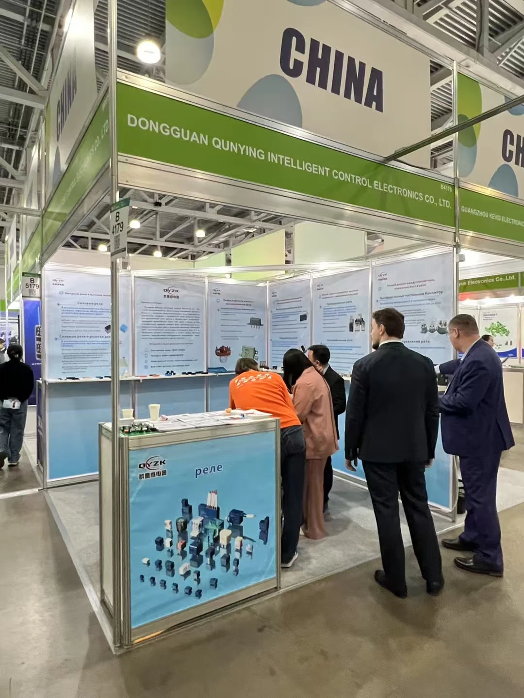 2025年4月俄罗斯电子元器件展会现场