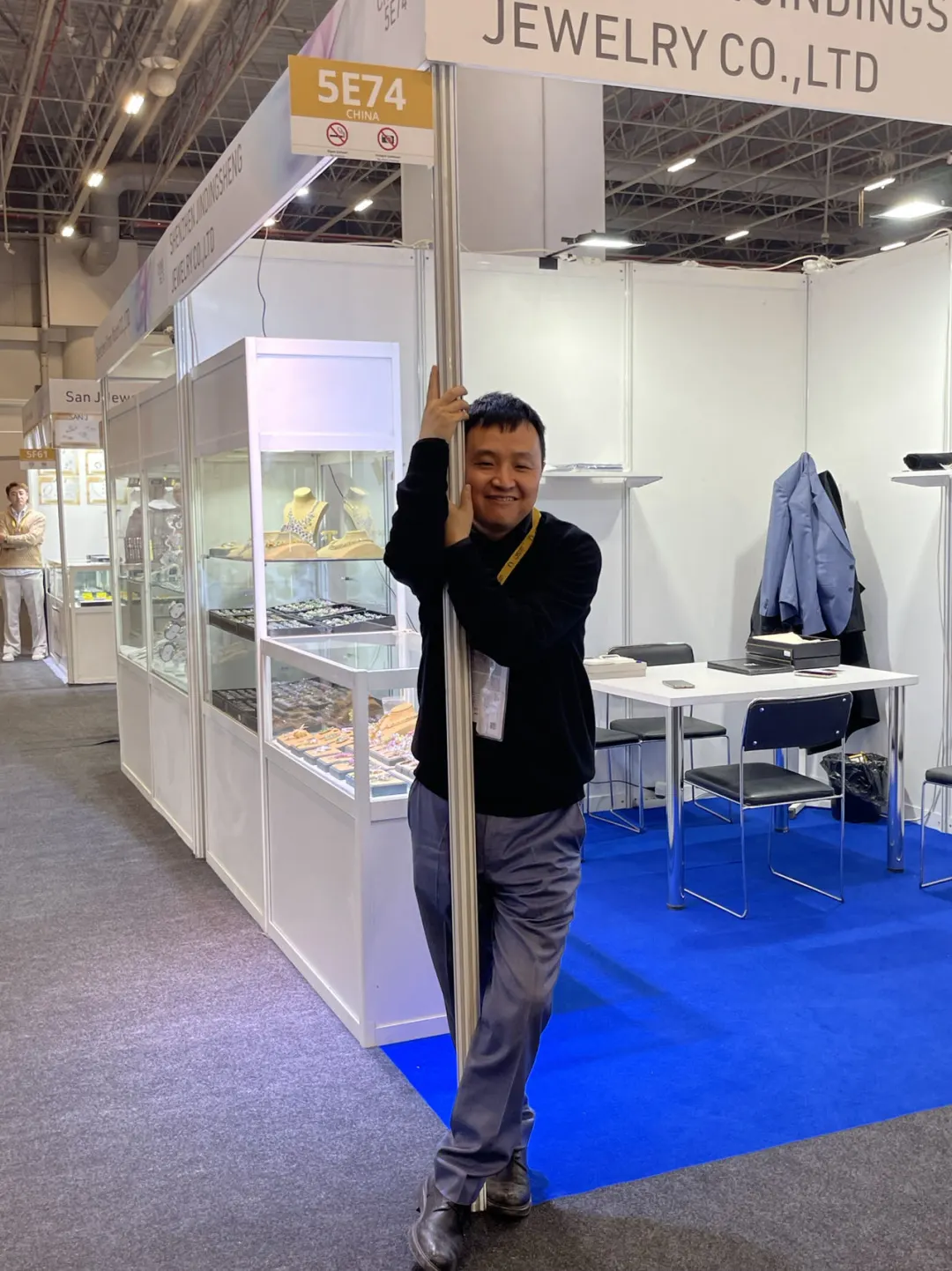 土耳其展会第一天，门庭若市和冷冷清清