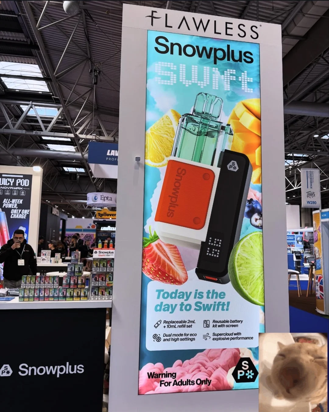 跑个展会现场 累麻了..