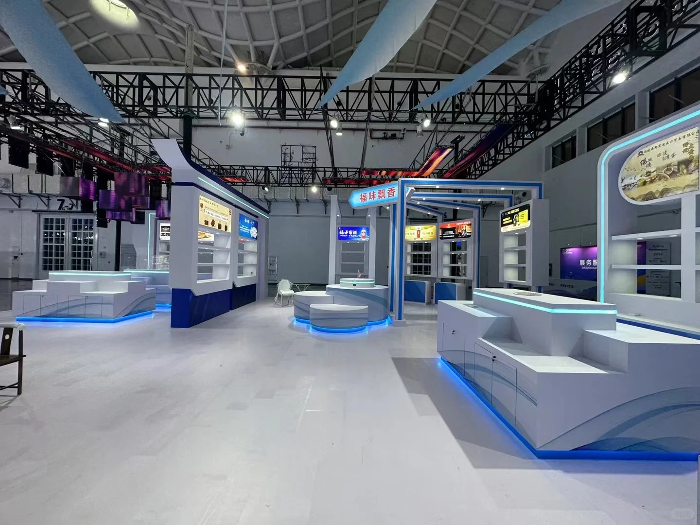 会展搭建，一站式打造吸睛展位。