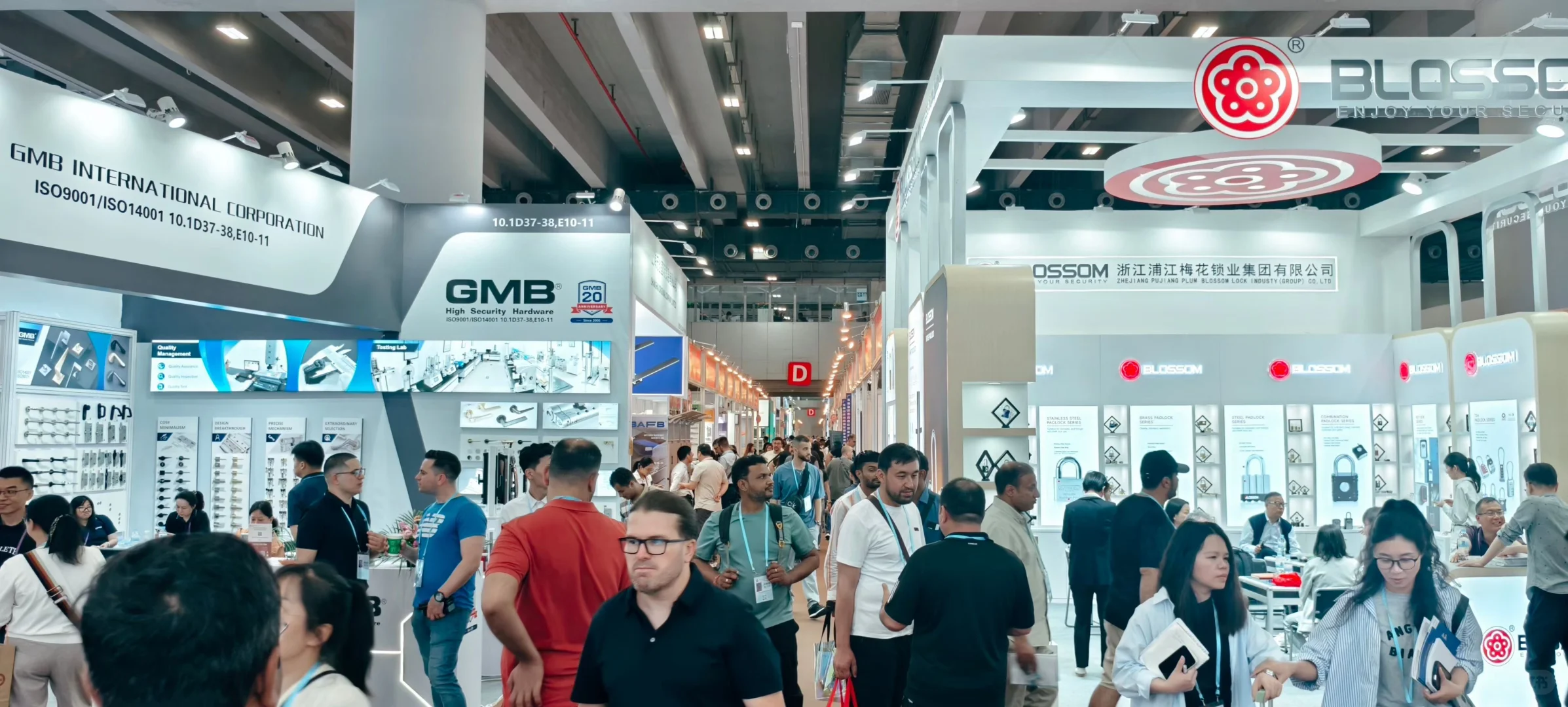 137#广交会如期举办，沉侵式逛展中