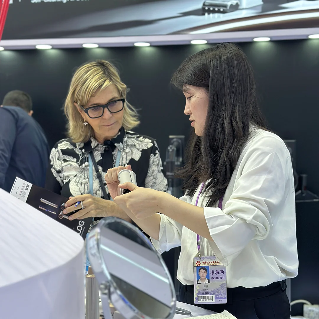 展会现场丨地贝引爆广交会 展现科技实力