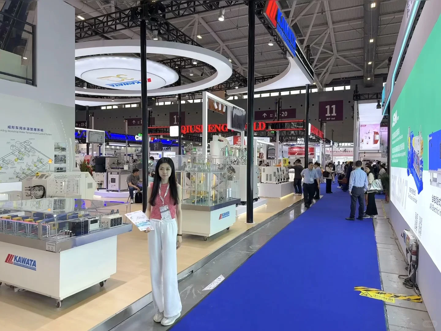 深圳❤️商务局小科员沉浸式参观国际橡塑展