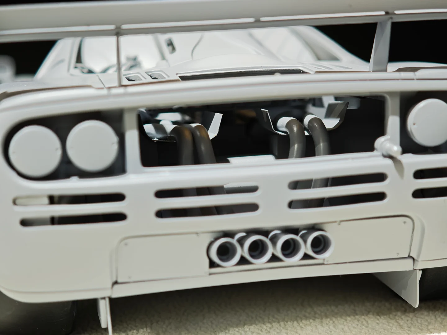 HEC展MU新品预览之1/18迈凯轮F1 GTR 灰模