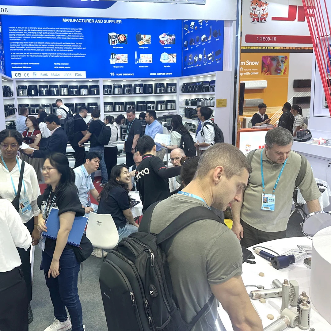 展会现场丨地贝引爆广交会 展现科技实力