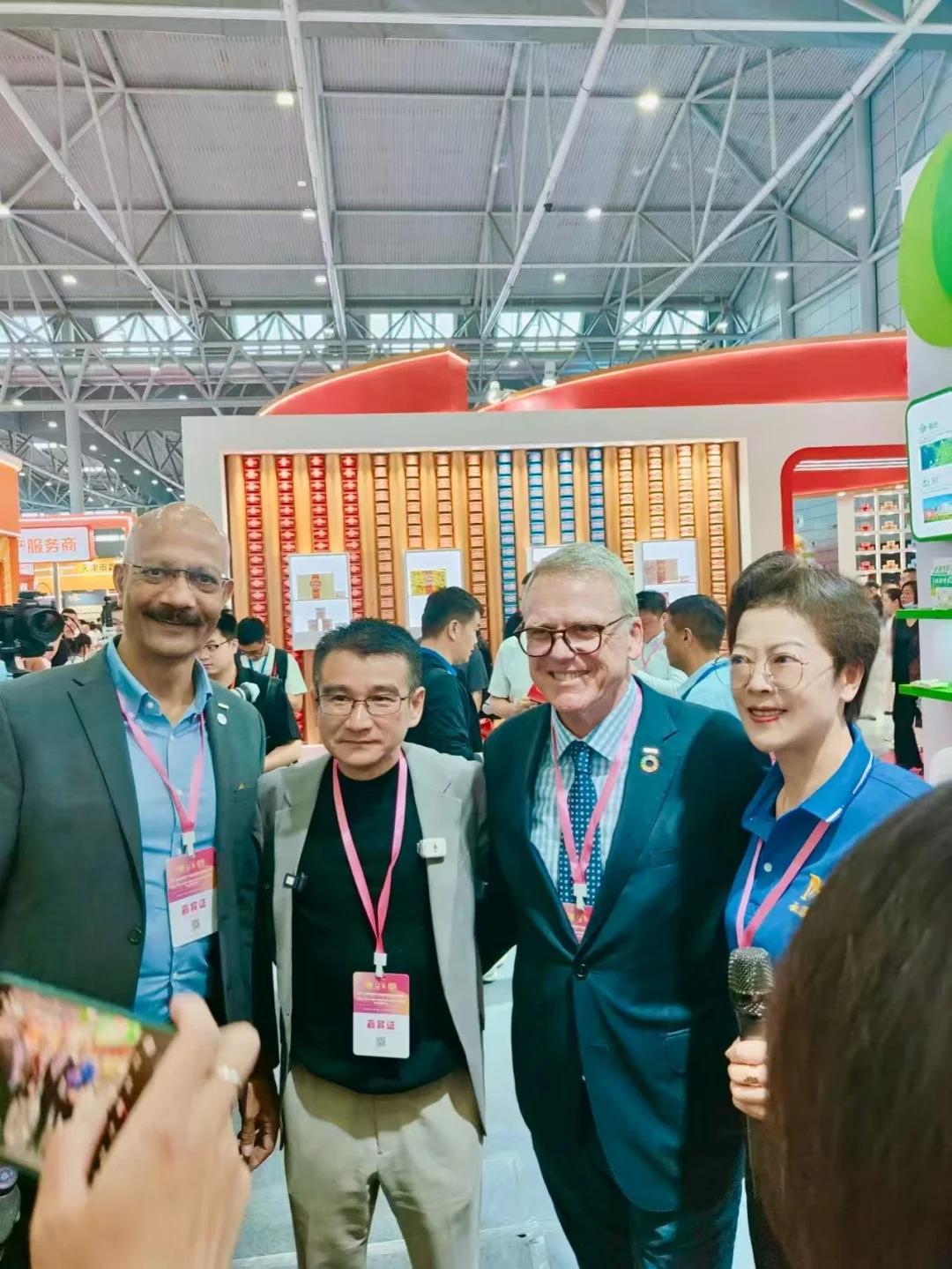 “第十八届坚果果干食品展览会”摆摊日常