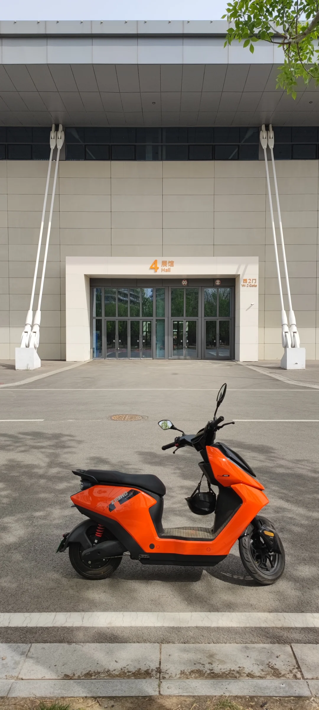 今天参加了第五届陵园建设及殡仪用品展