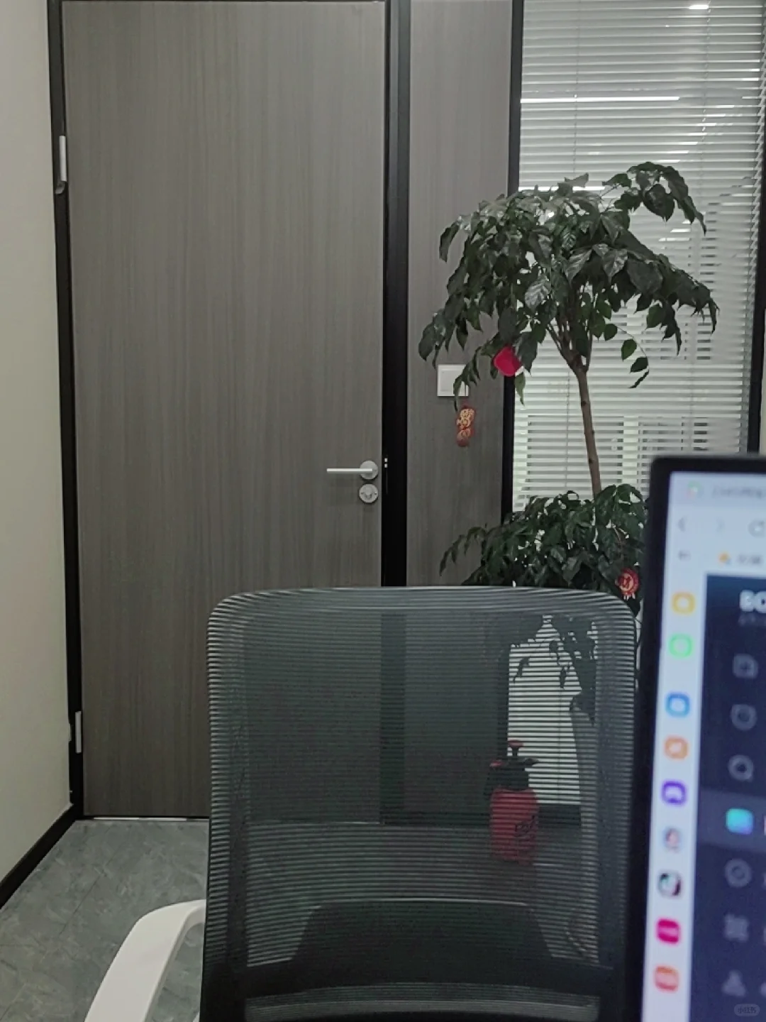 会展城101大厦有需要找工作的吗？