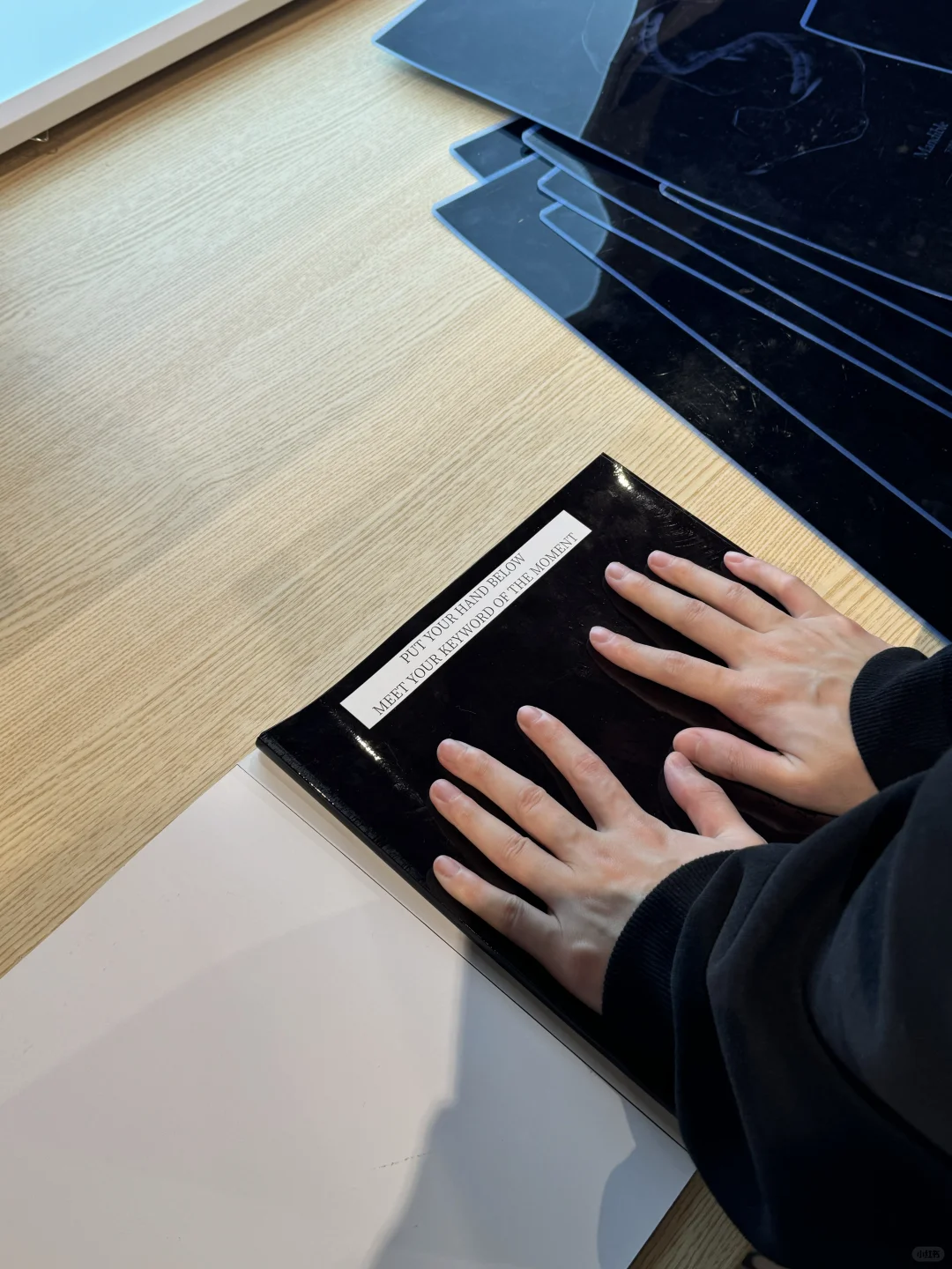 广州新展 ｜冷血“人类”是没有手印的！?️