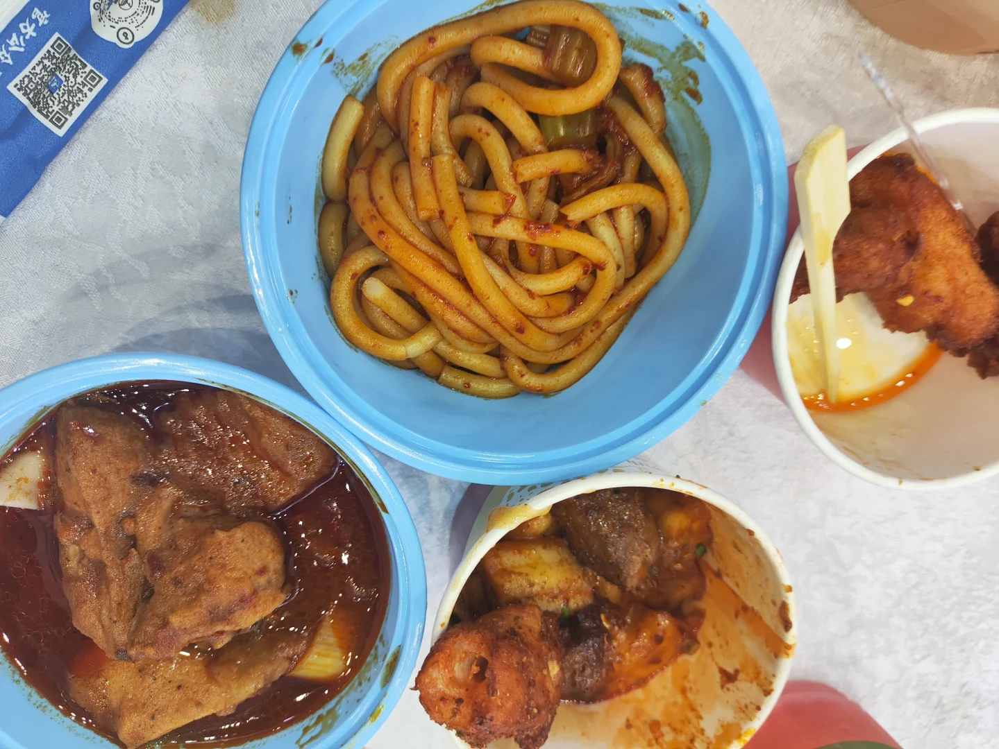 来郑州会展中心免费吃自助餐啦!撑死了