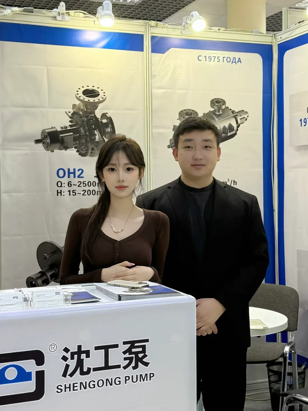 莫斯科展会翻译—老板说跟他合照绝对能火！