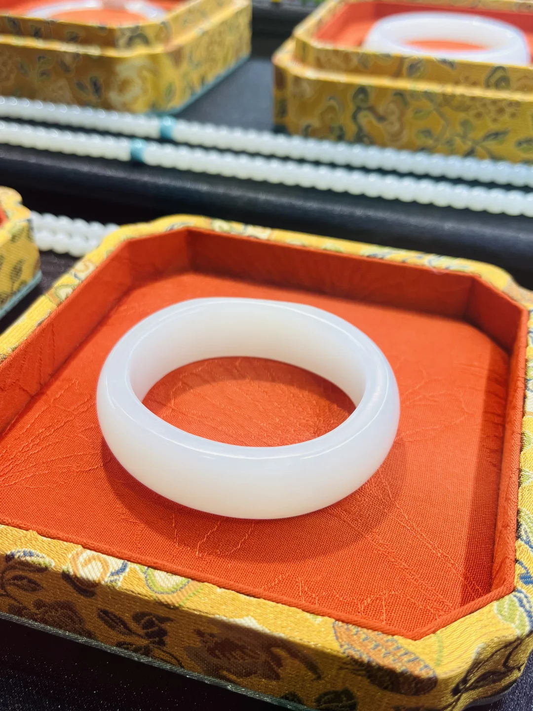 周末逛展：2025中国国际珠宝展完整攻略