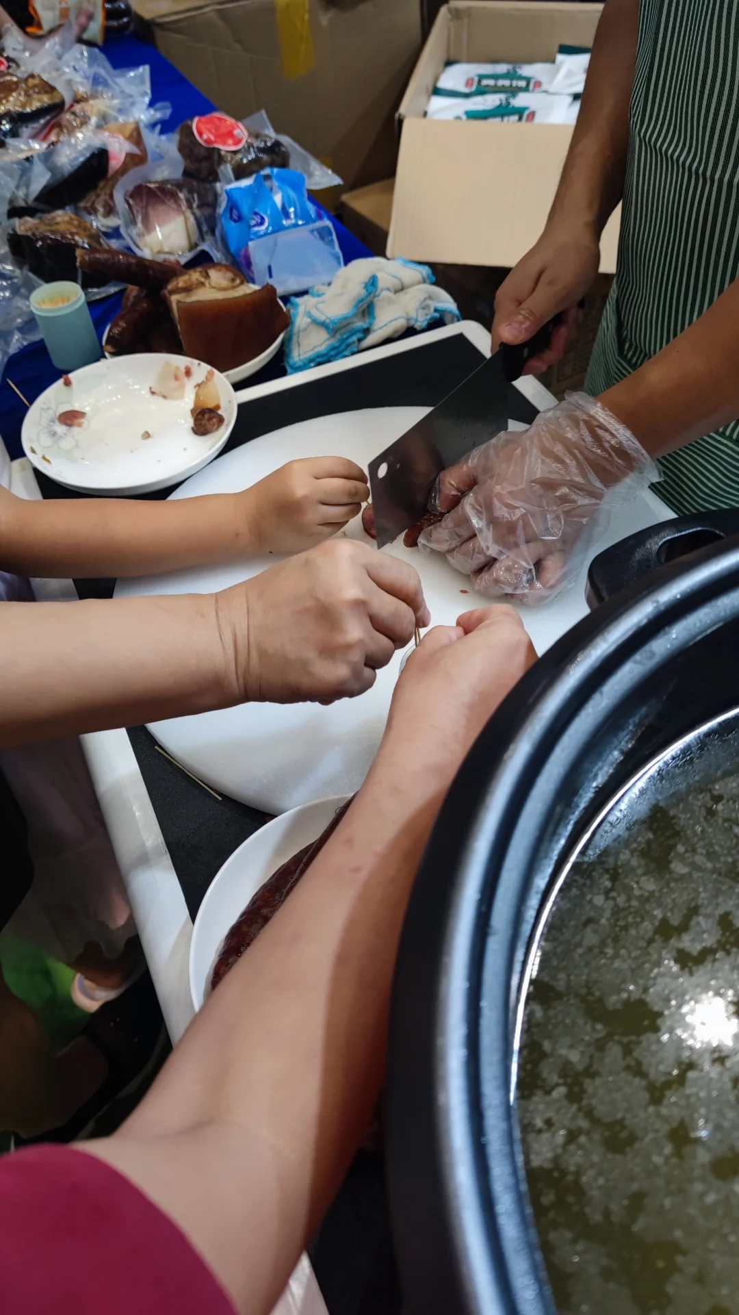 贵州除了茅台，还有它-烟熏香肠