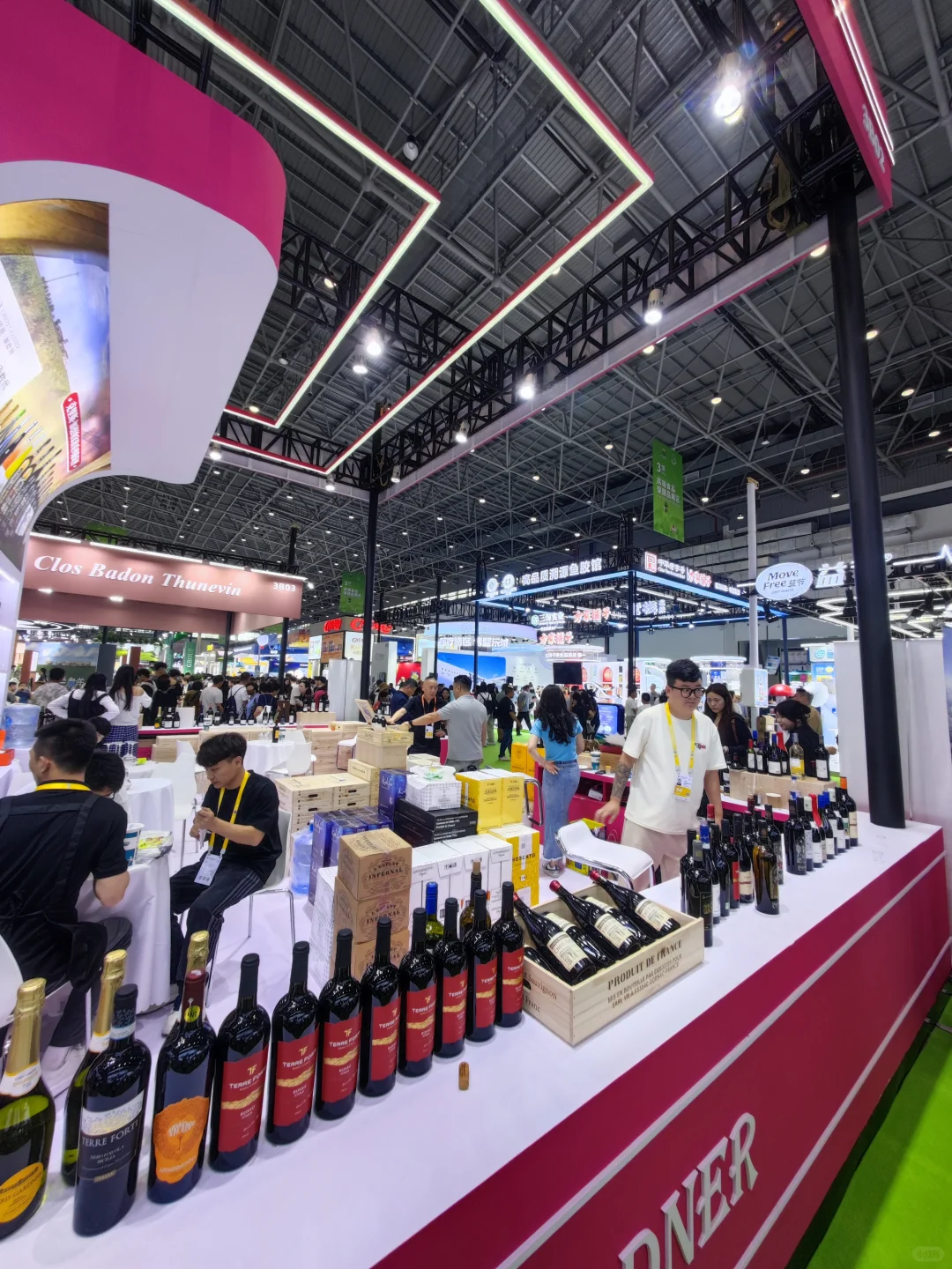 ?这么火爆的消博会，你真的不来打卡吗❓