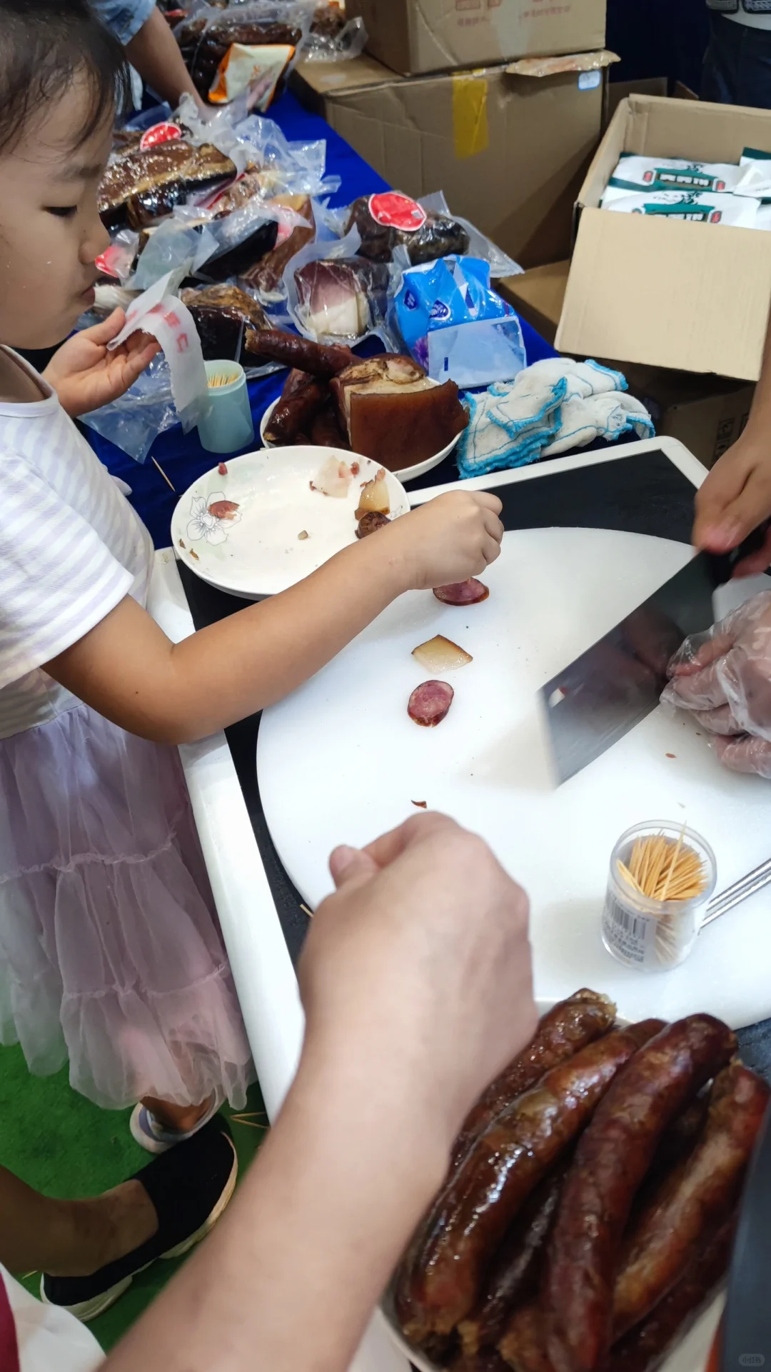 贵州除了茅台，还有它-烟熏香肠