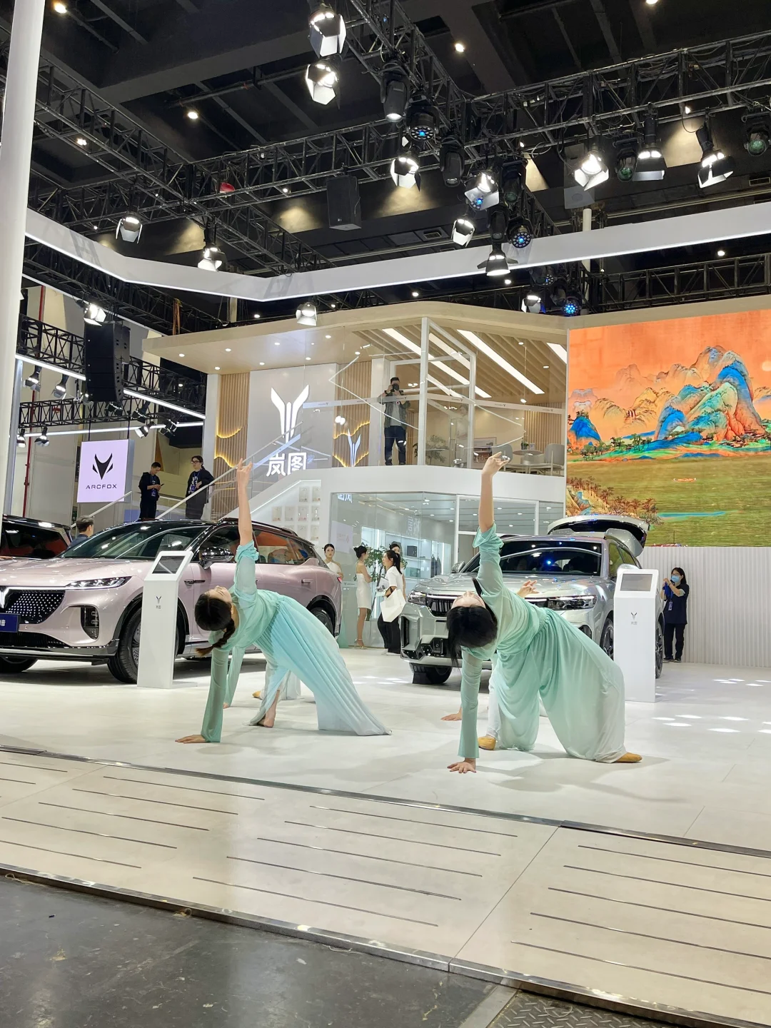 郑州春季2025大河国际车展实况来喽～～～